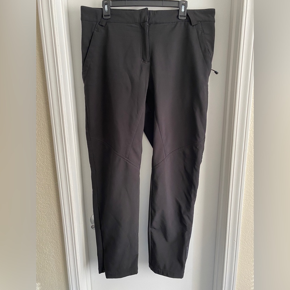 Womens ZAKTI RECCO Soft Shell Snow Ski Pants size 12 EUC